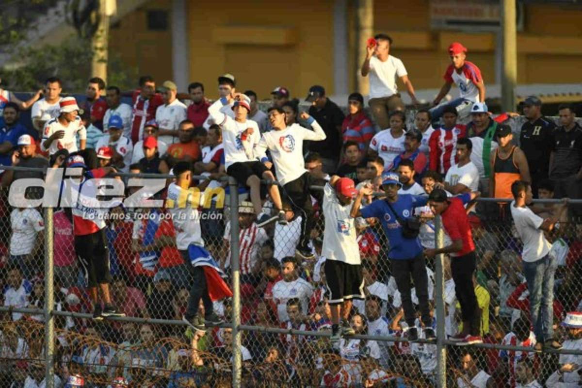 No se vio por TV: Zafarrancho y gas lacrimógeno en Puerto Cortés