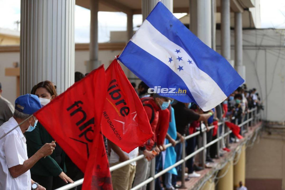 Las fotos del zafarrancho: Patadas y manotazos en el Congreso Nacional; exfutbolista Osman Chávez impuso respeto