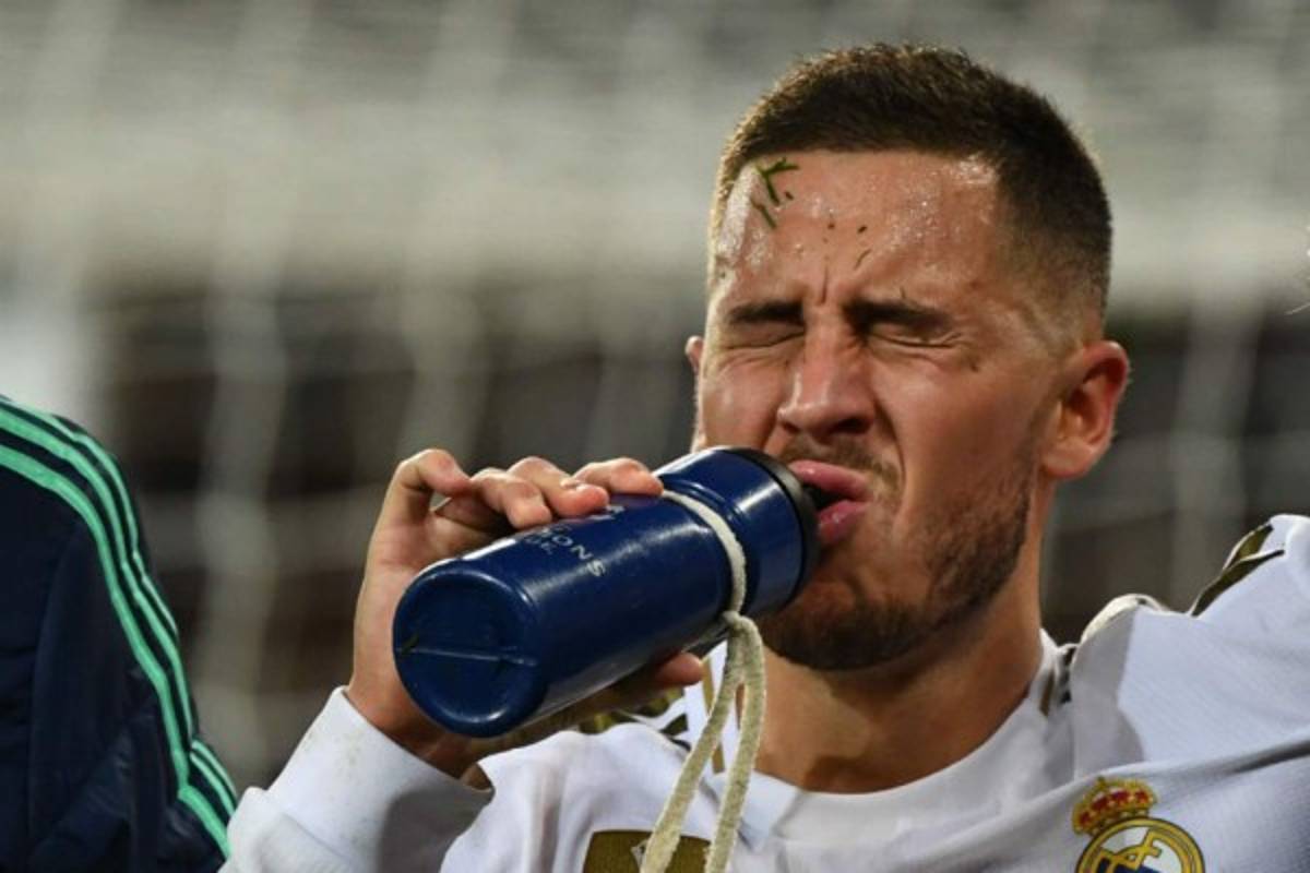 Fotos: El cariño a Keylor Navas en el Bernabéu, frío saludo con Courtois y el sufrimiento de Hazard