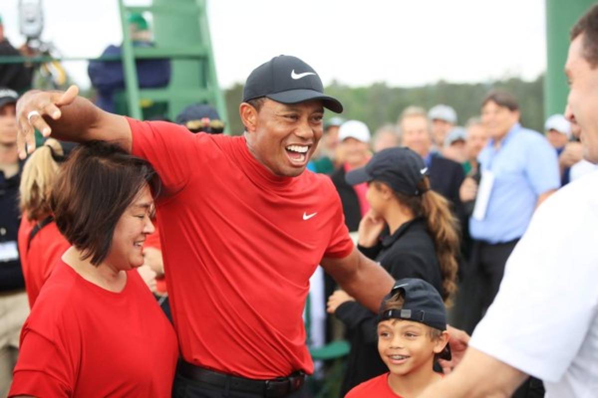 ¡Emotivo festejol! Así celebró Tiger Woods después de 11 años sin ganar un Masters