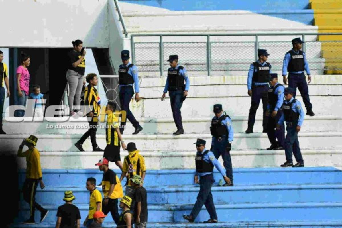 No se vio por TV: Enojo de Troglio, tristeza del Real España y las invitadas de lujo del Motagua