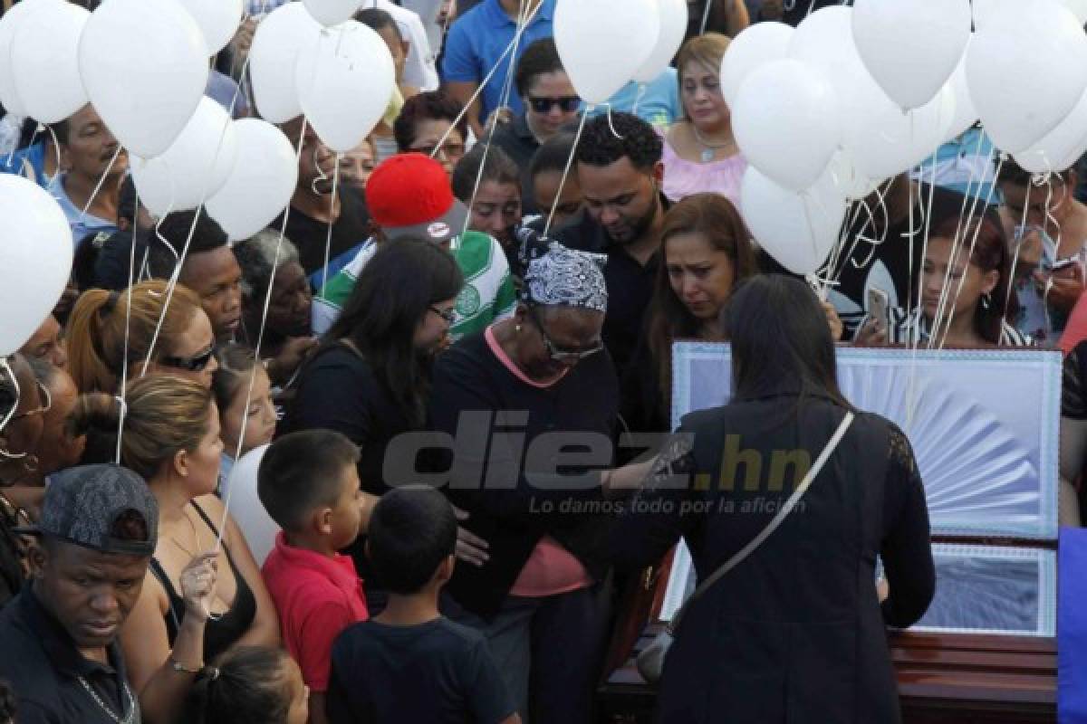 ¡Durísimo! Juan Carlos García es despedido con alabanzas, aplausos y lágrimas