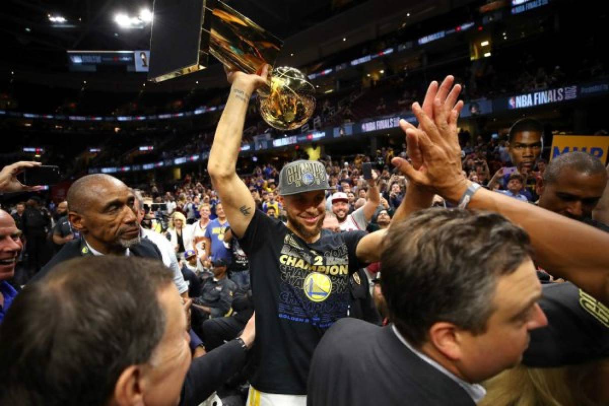 Los últimos 11 equipos campeones de la NBA, Warriors busca el triplete