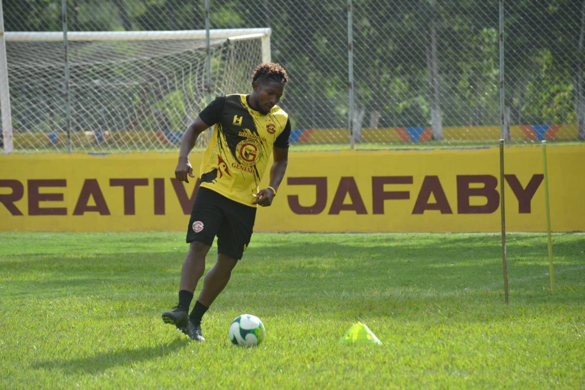 Los futbolistas claves del Génesis que construyeron el ascenso y tienen un puesto garantizado en primera división ¿Y cuántos fichajes han llegado?