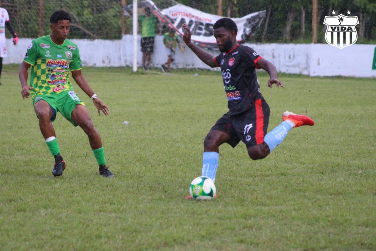 Rafael Agámez anota para el triunfo del Vida ante Santa Rosa FC en su segundo juego de pretemporada
