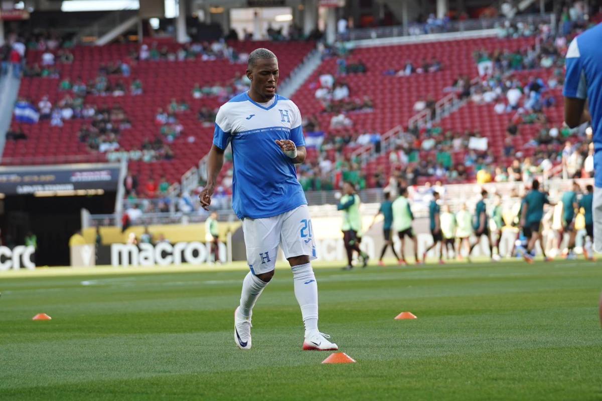 Reinaldo Rueda define los sustitutos de Denil y Arriaga; así sería el 11 de Honduras ante Haití en Curazao