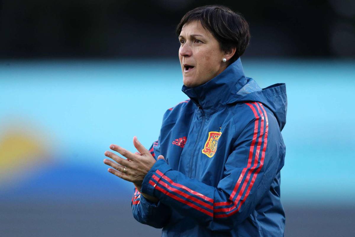 Selección femenina de Panamá presentó a su nueva DT: campeona del mundo, dirigió en México y trabajaba como policía