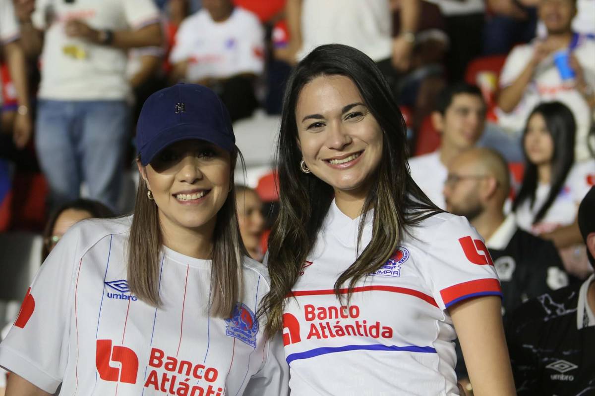 Las hermosas chicas, Lady Santa Bárbara sorprende y Ester Mendoza roba suspiros en la previa del Olimpia - Marathón