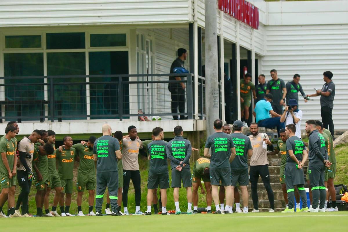 ¡Caras nuevas y un lesionado! Así fue el primer entreno de la 'H' previo a la Nations League