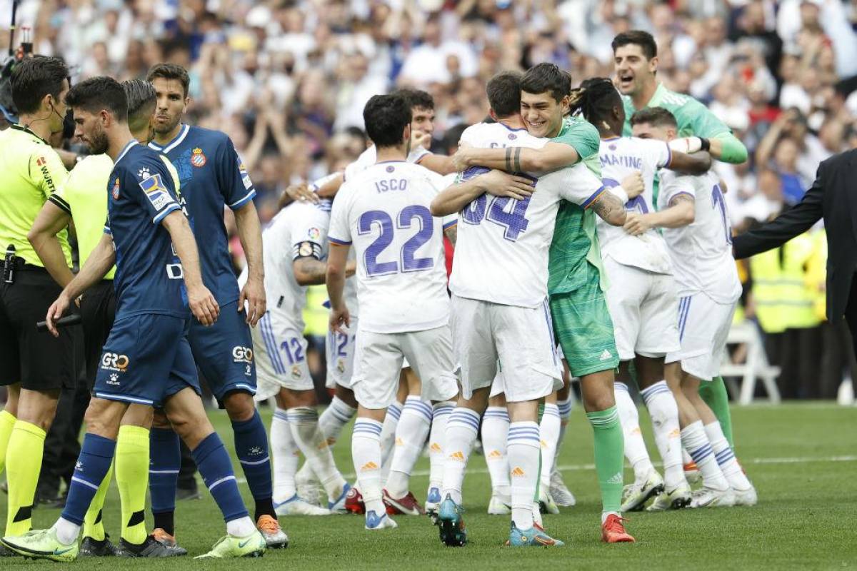Fotos: Así celebró el Real Madrid su título 35 en la Liga de España; el crack que no llegó al festejo y el gesto de Marcelo