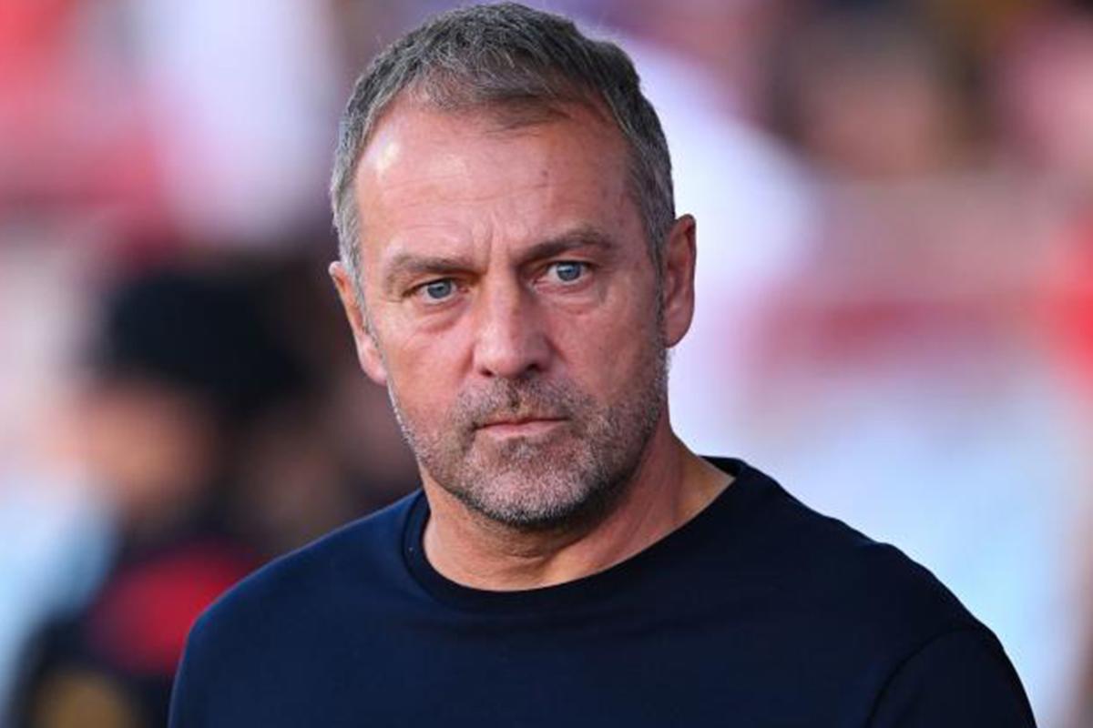 Hansi Flick perdió la paciencia: se carga a un jugador del Barcelona tras  el desastre ante