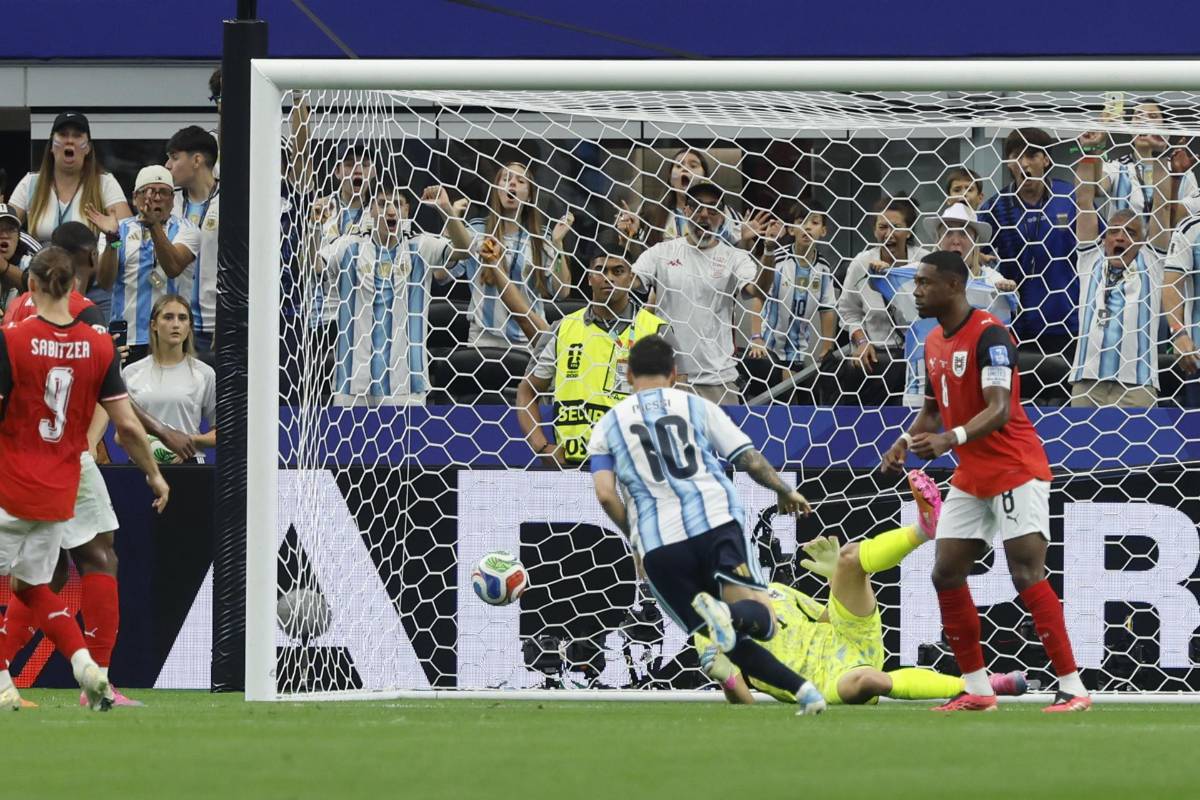 Messi rompe cuatro récords, su tristeza por el penal y épico festejo con su gol 18