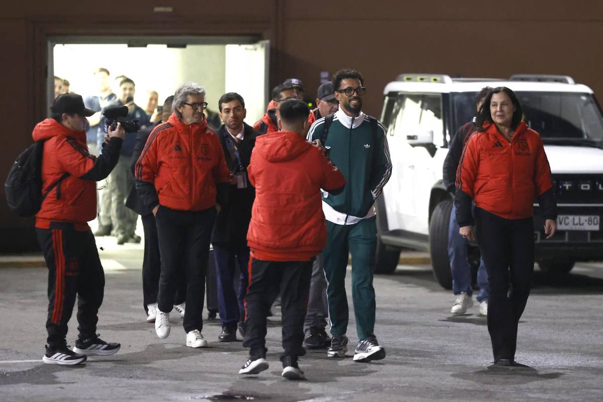 Vozinha llegó a Chile: su reacción y así fue recibido por hinchas de Colo Colo