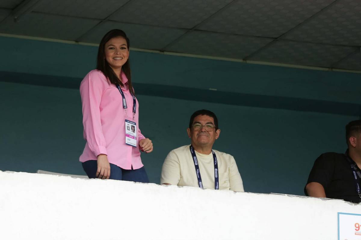 Bella periodista destacó, Saíd se soltó y el 11 que Olimpia no utilizó: así fue el juego donde Victoria no se presentó