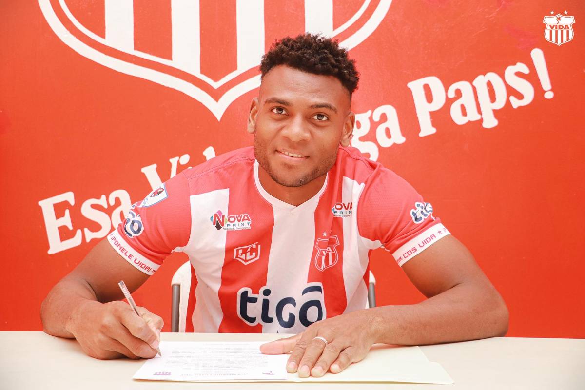 FICHAJES: Jugador se va de Olimpia a Marathón, Vida con tres altas más, otro hondureño a Costa Rica y ¿vuelve Klusener?