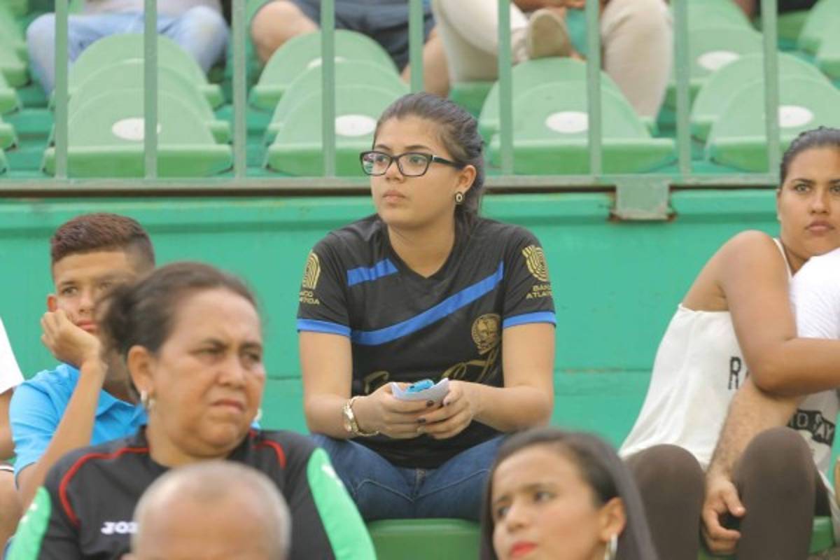 Las bellas de la jornada y que acapararon las miradas en los estadios