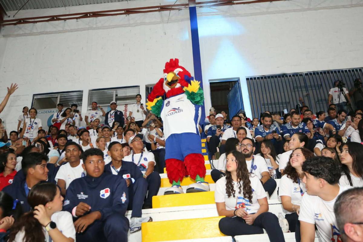 Selfies, euforia y trofeos: así fue la ceremonia de clausura de los Juegos Codicader