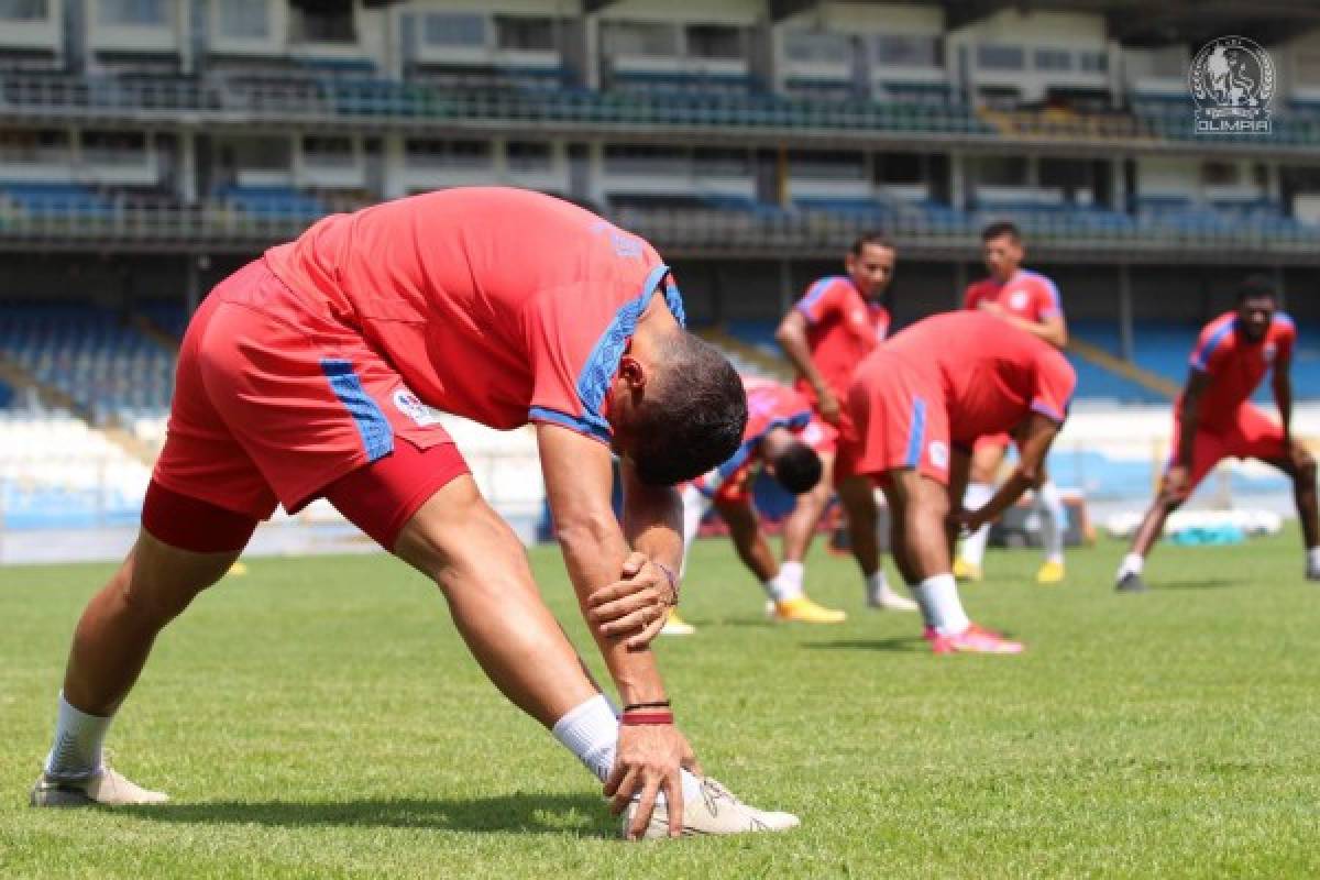 Olimpia se olvida de la polémica con América y se van a la playa; ahora se enfocan en el tricampeonato