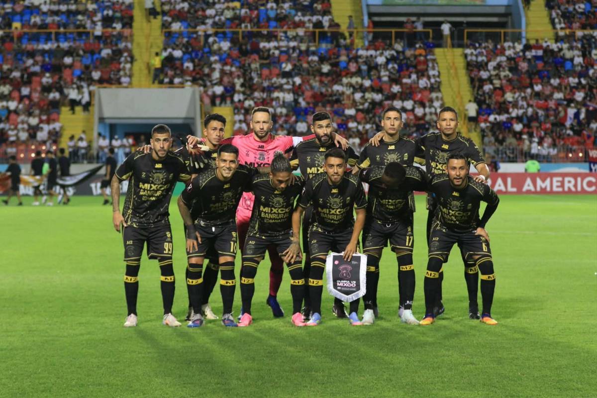 ¿Y el VAR? el penal que no le pitaron a Mixco y la extraña celebración de Edwin