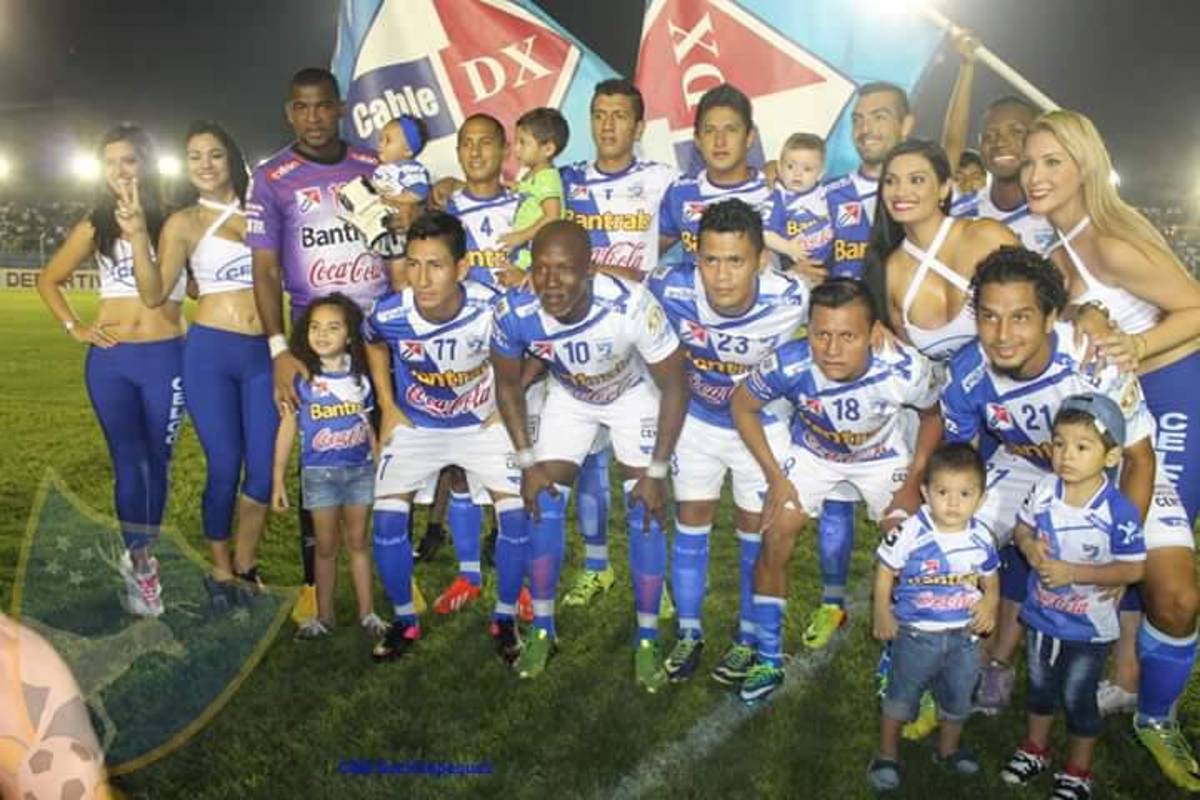 ¿Recuerdas a Luis Lobo? Así es la vida del exjugador de Honduras, tuvo un retiro repentino, lo buscaron de la MLS y fue cantante