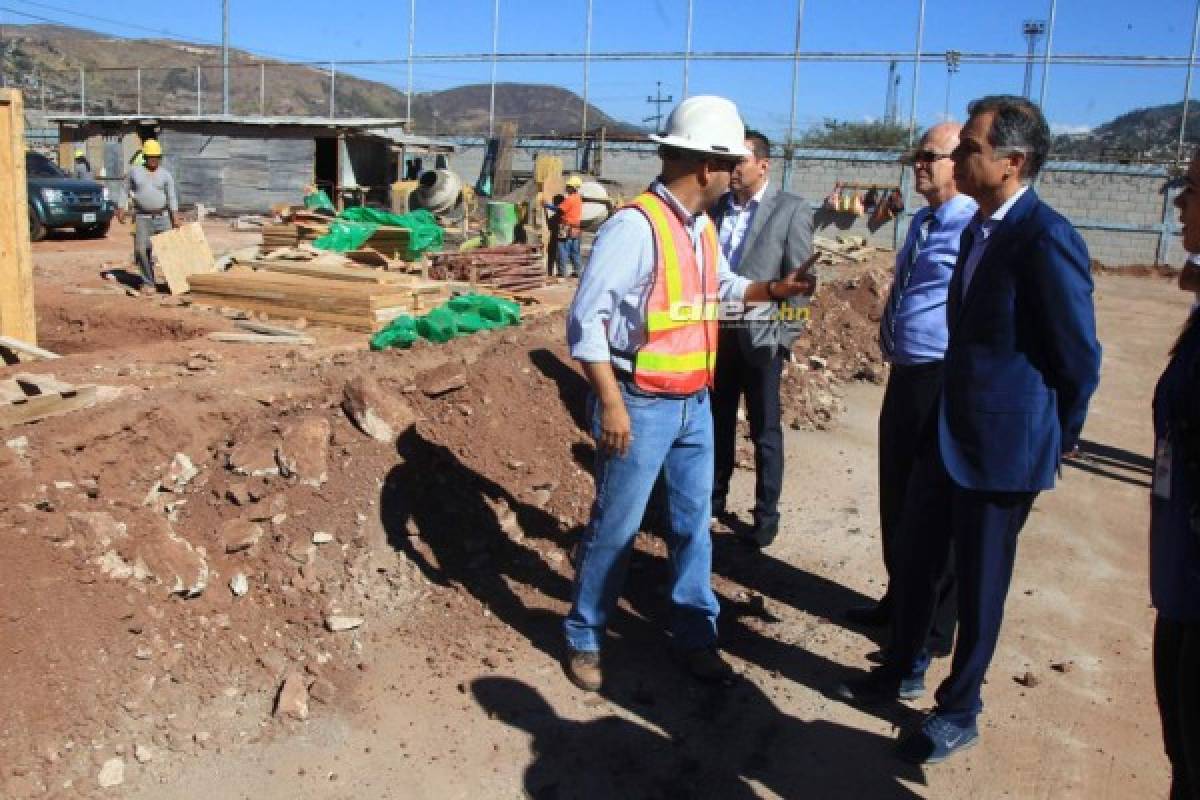 Fotos: Fenafuth supervisa el avance de las obras en el mini estadio del Birichiche