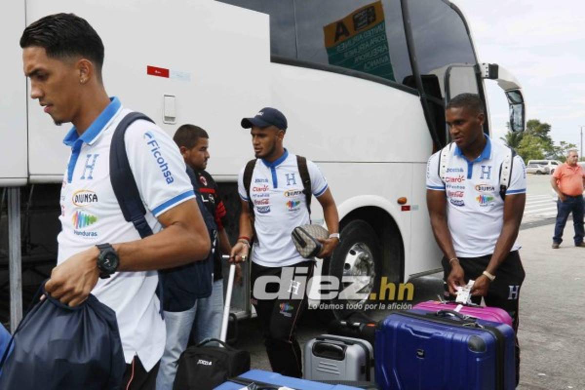 Jugadores de Honduras degustan platillos típicos antes de viajar a España