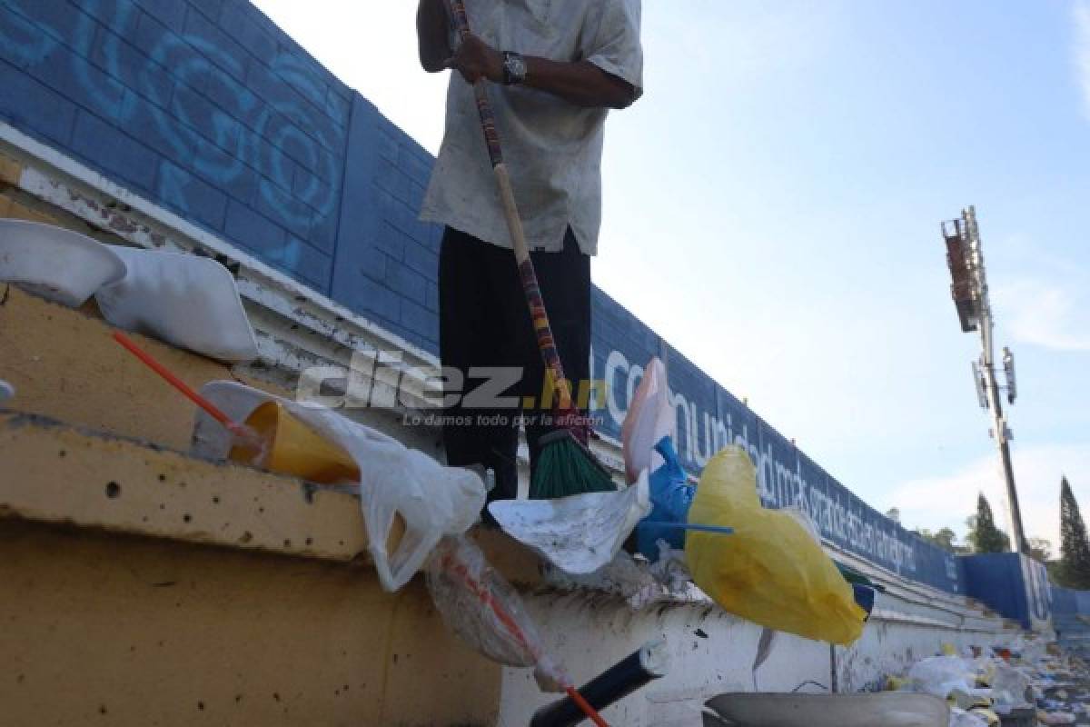 FOTOS: Los bultos de basura que dejaron los aficionados en el Nacional