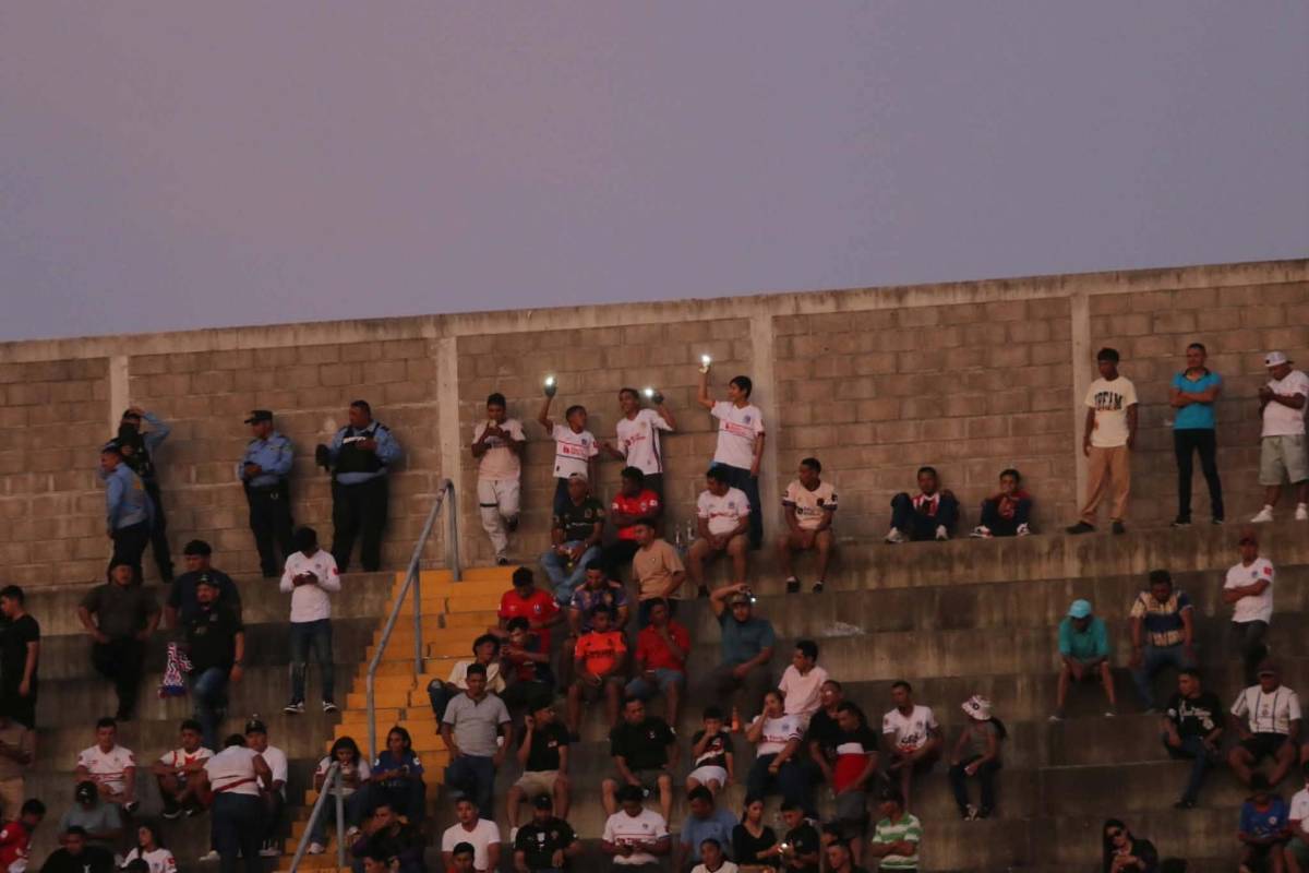 ¿Quién era la muñeca de jean blanco? Doble apagón en Choluteca y sureñas cautivan