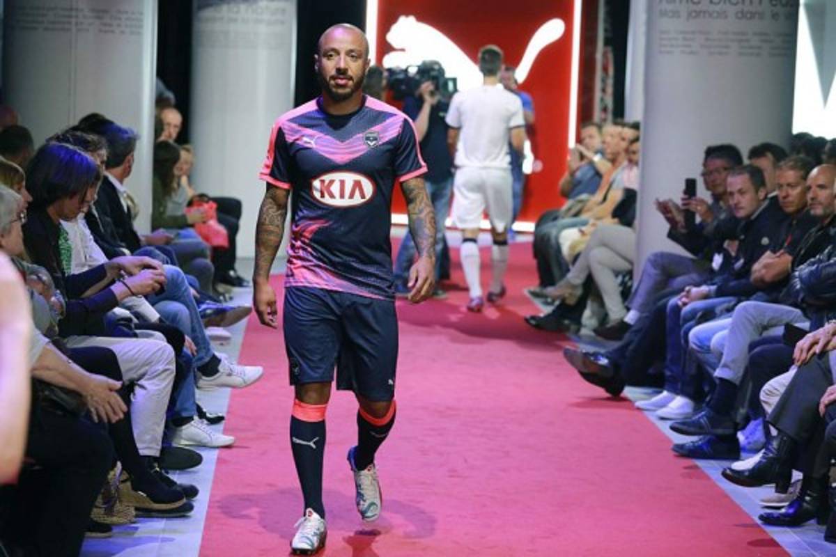 TOP: Grandes futbolistas activos que juegan en ligas desconocidas