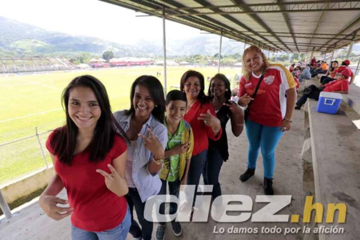Ambiente de fiesta en Tocoa previo ala Gran Final