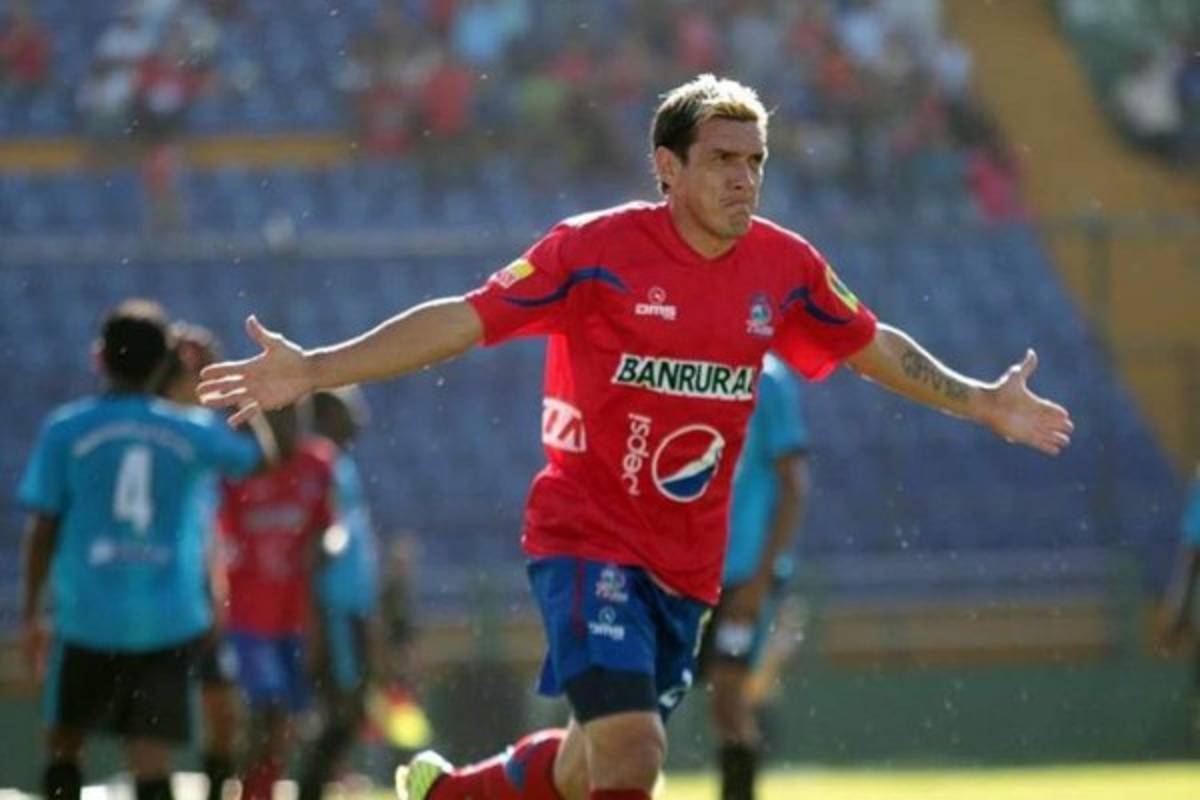 Los futbolistas más caros de Centroamérica