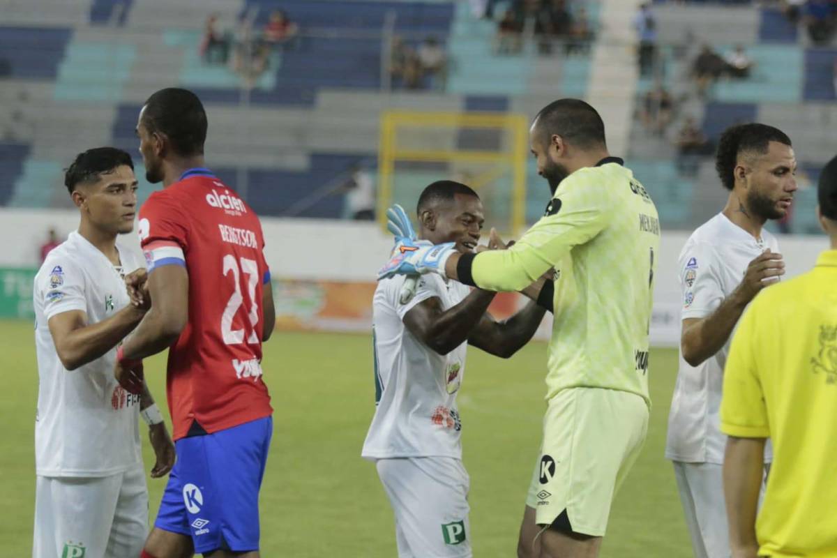 Inmenso trapo sorprendió en el Morazán, alarma en Olimpia, chicas del Platense enamoraron y el inesperado MVP del león