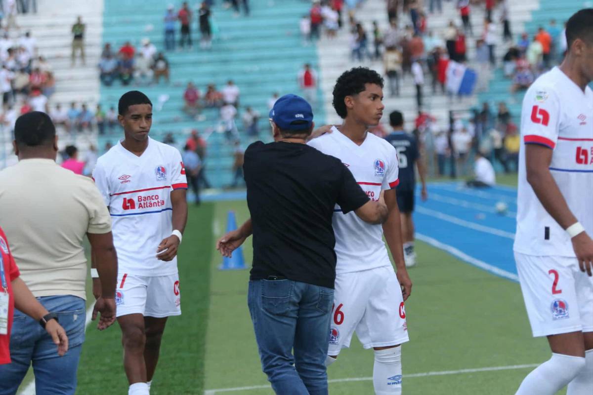 Revelado: Las cuatro razones que fastidiaron a Eduardo Espinel en Olimpia y por las que puso su renuncia