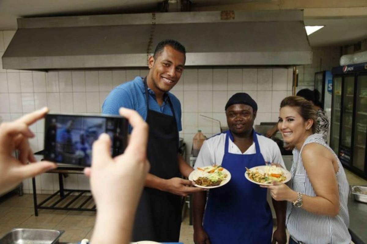Rafael Zúniga, de brillar en el arco de Marathón a atreverse a ser cocinero profesional