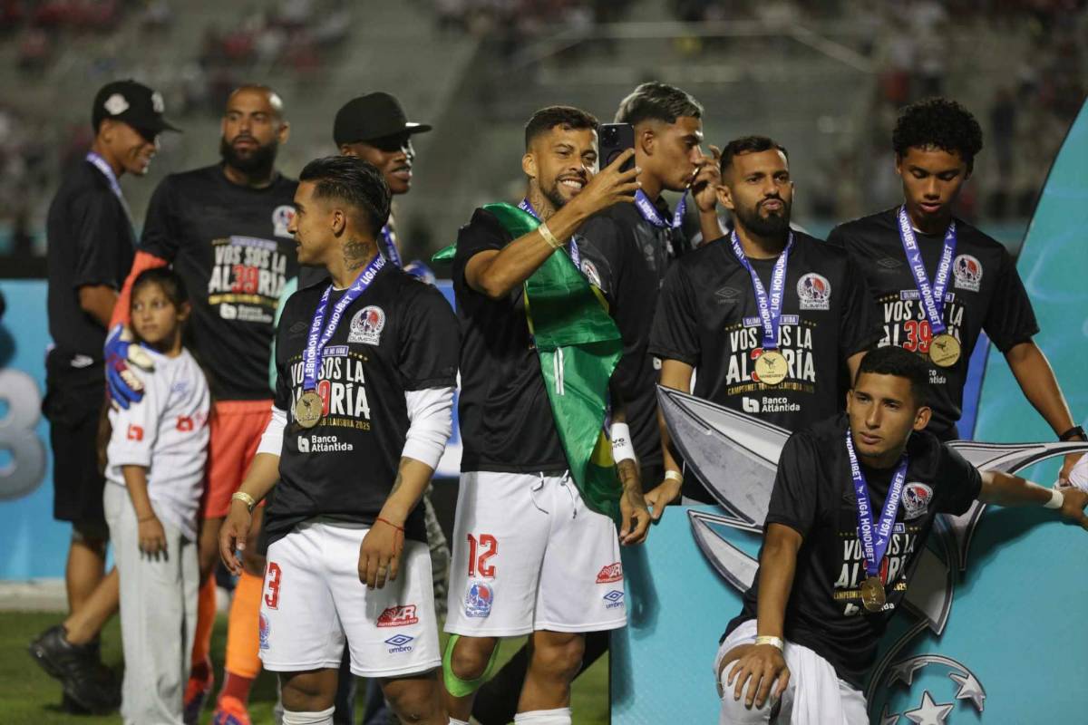 Los futbolistas de Olimpia que se quedan sin contrato y podrían salir: Una leyenda e integrante de los 'cuatro fantásticos'