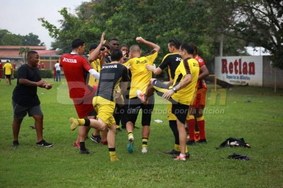 Pasillo al cumpleañero, consejos del técnico y nuevos integrantes en la pretemporada de Real España