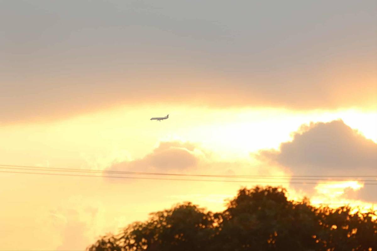 ¿Y Celso Borges? Keylor Navas, el más solicitado y Piojo aceptó selfie, bromas con periodista, así fue la llegada de Costa Rica a Honduras