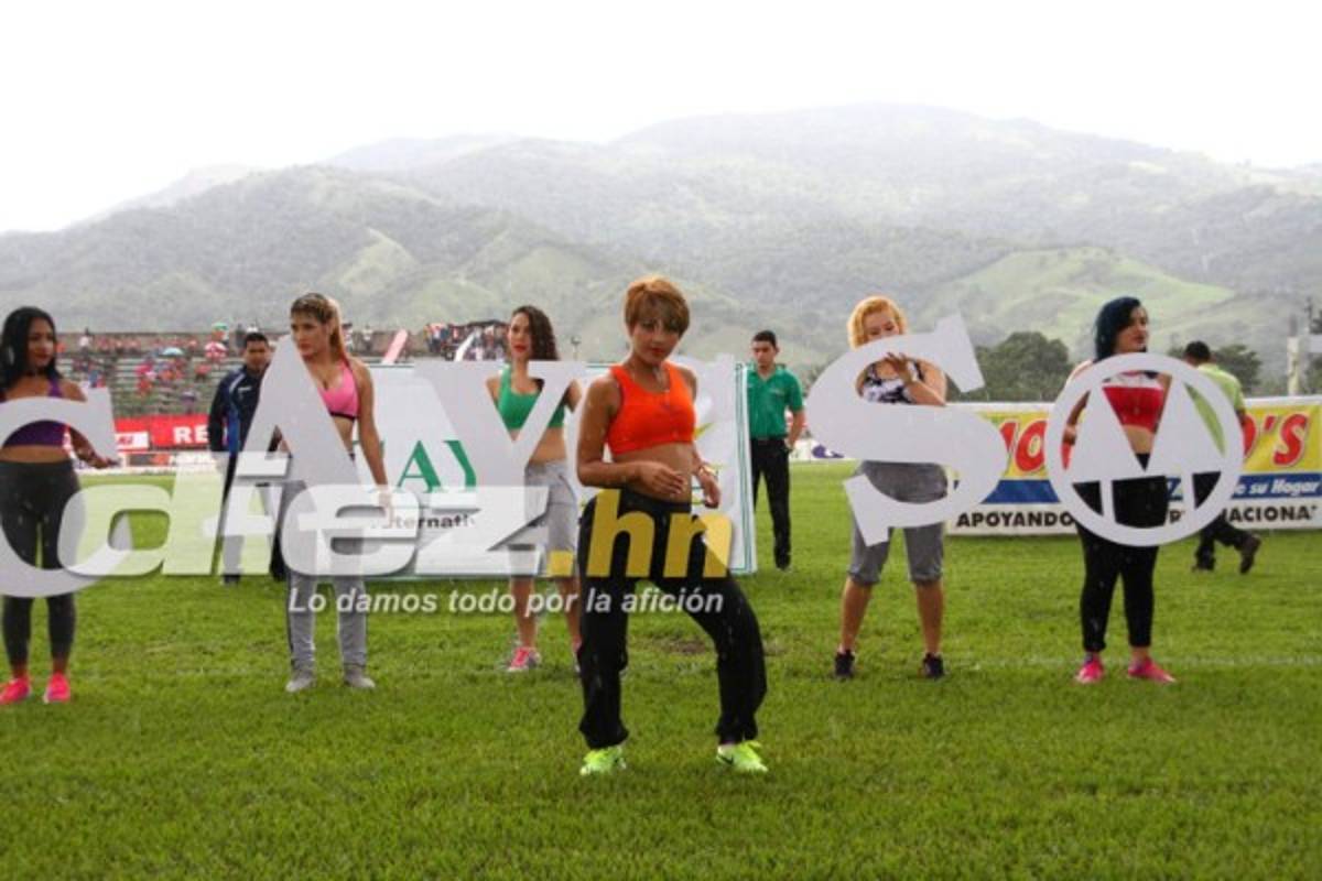 Las curiosas imágenes que dejó el Real Sociedad-Real España en Tocoa