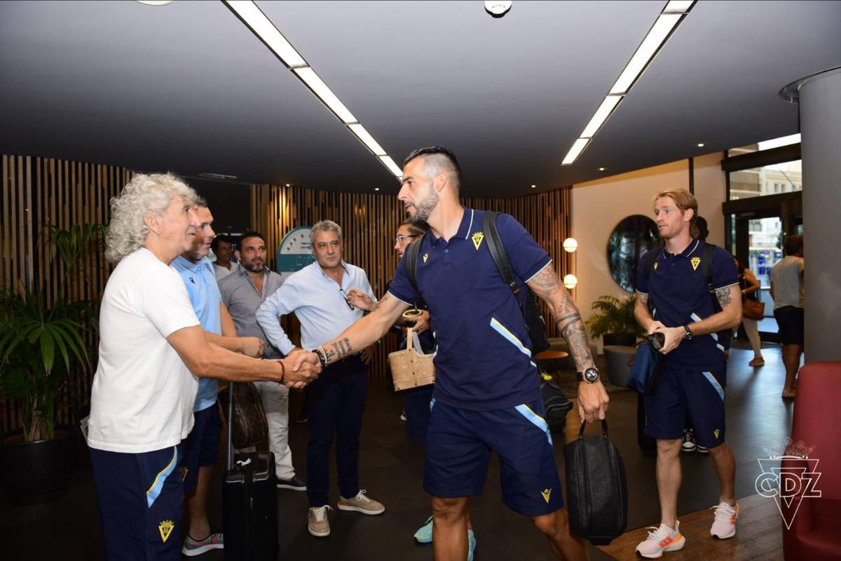 ¿Y el Choco Lozano? La cena con Laporta y motivados por el Mágico González; así se prepara el Cádiz para encarar el duelo ante el Barcelona