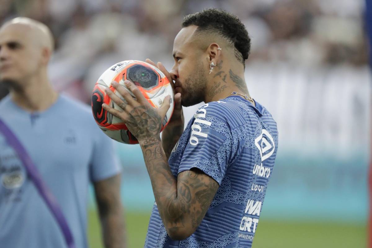 Sin jugar, pero fue al carnaval: Neymar es fusilado tras eliminación del Santos y revela el motivo de su ausencia