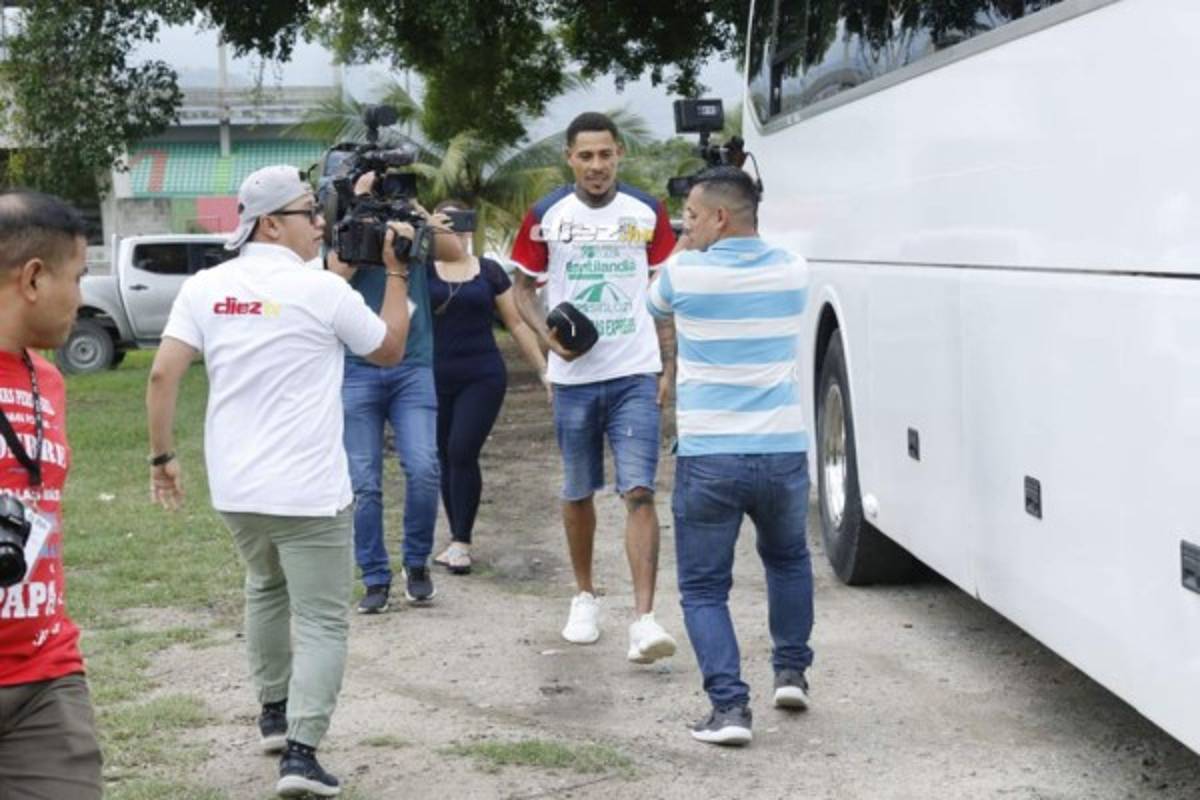 ¡Ya luce la verde! Las imágenes de la presentación de Henry Figueroa con Marathón