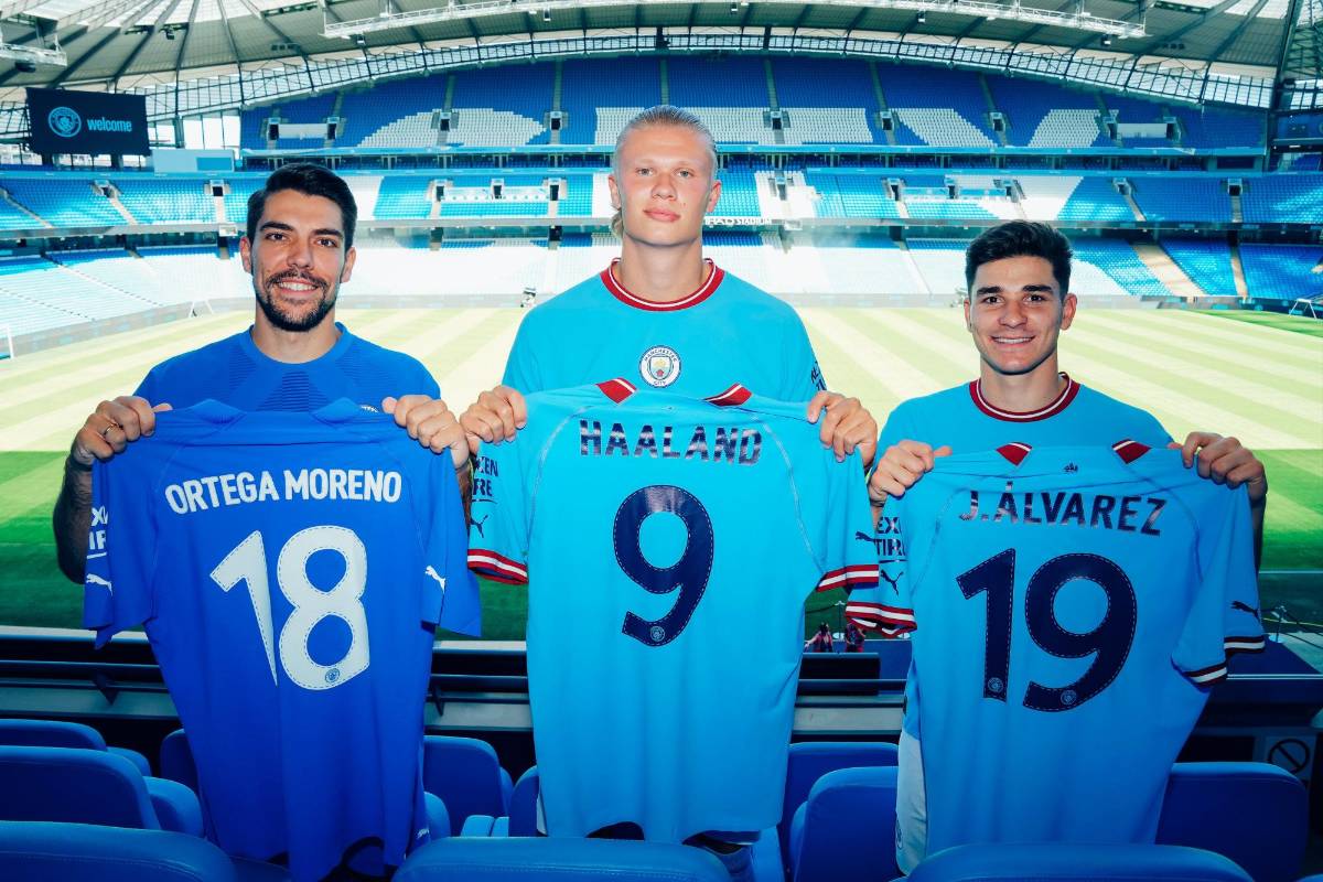 Así presentó el Manchester City a sus flamantes fichajes: la provocación de Haaland y el dorsal de Julián Álvarez