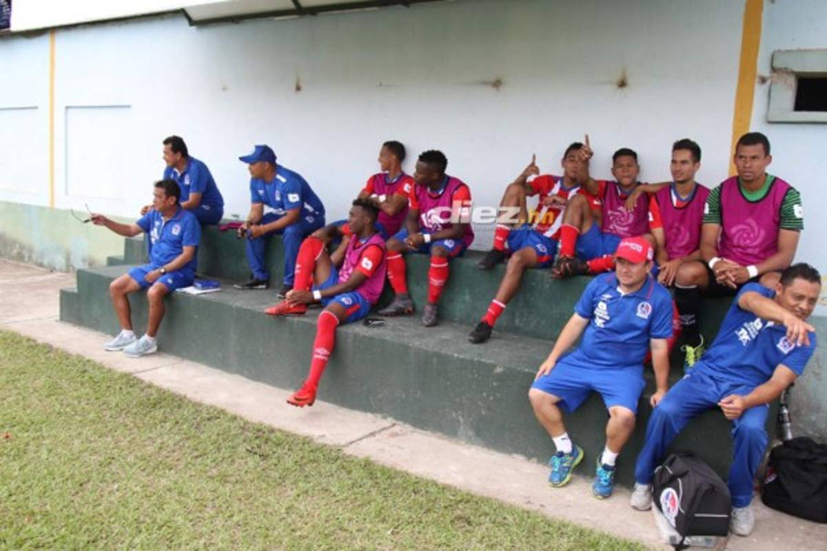 NO VISTE EN TV: Pasillo, pelea de kinesiólgos y el mensaje de Erick Andino