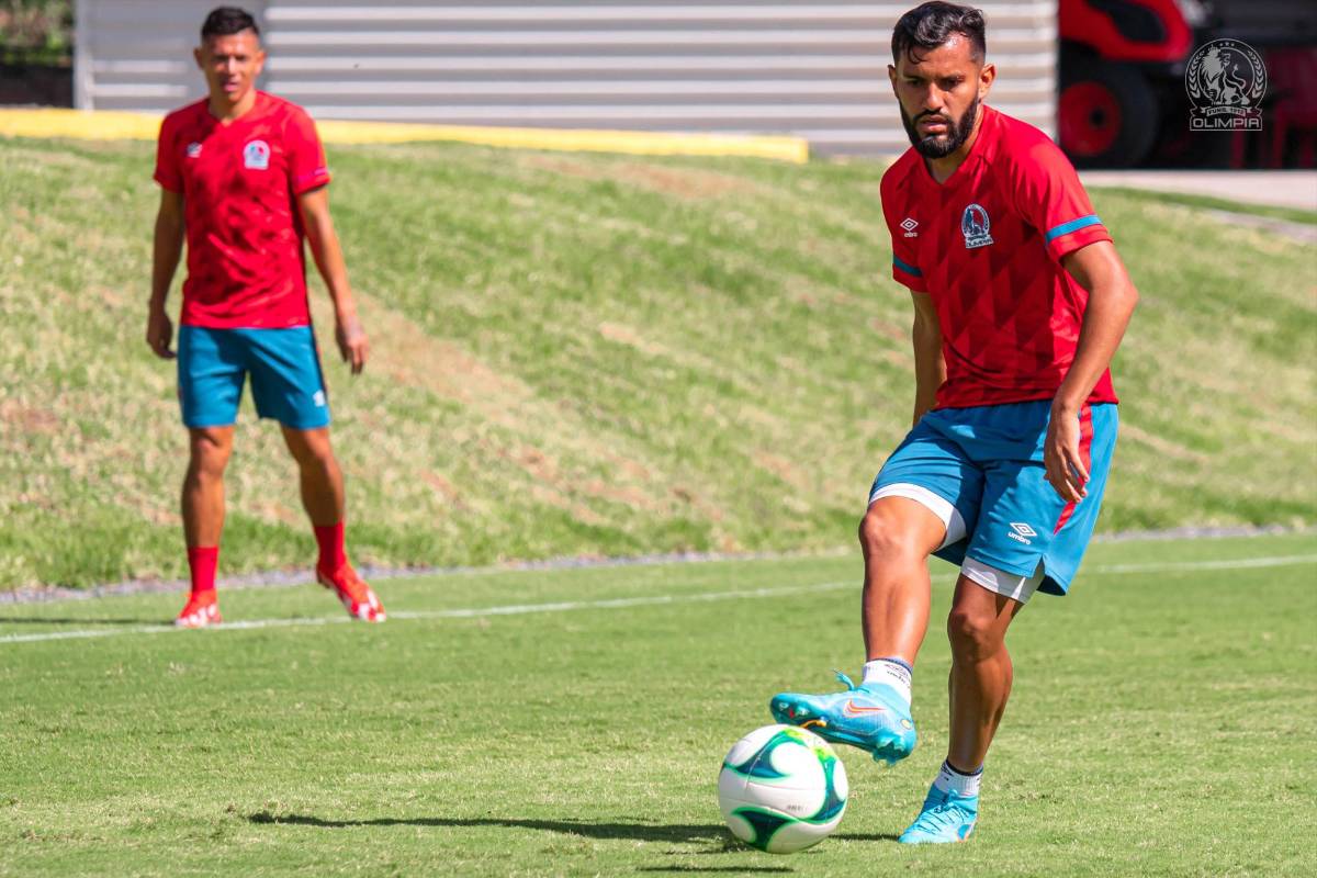 ¡Con un delantero! Pedro Troglio define el 11 del Olimpia para enfrentar al Atlas de México en el duelo de ida de la Champions de Concacaf