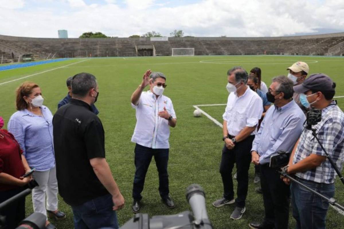 ¡Quedó espectacular¡ Autoridades entregan remodelado el estadio Roberto Suazo Córdoba de La Paz