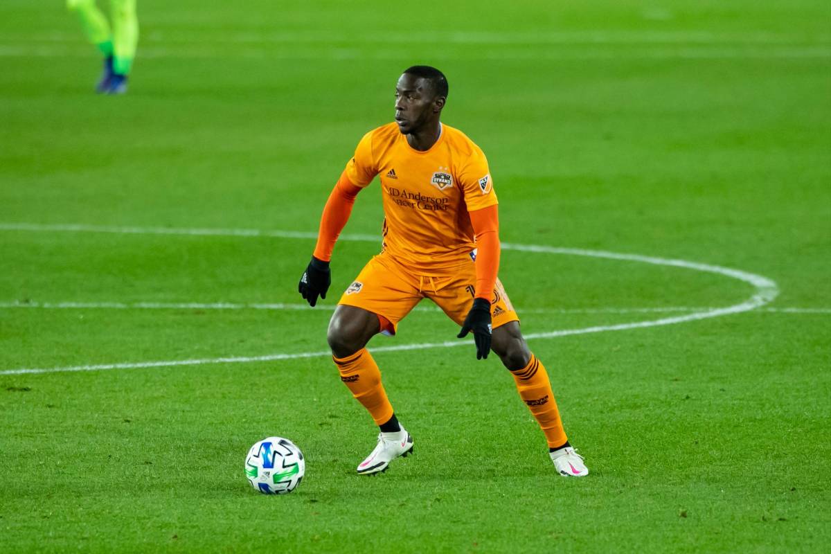 EL MERCADO: Más legionarios sin equipo, Victoria se arma, Marathón con bajas y un goleador regresa