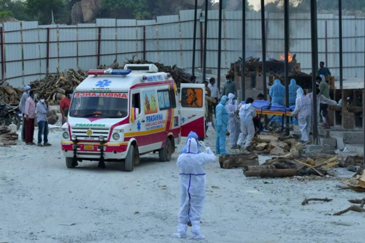 Dantesco: El Covid-19 masacra a la India; sobrepasan los 4,000 muertes diarias y estas medidas toman