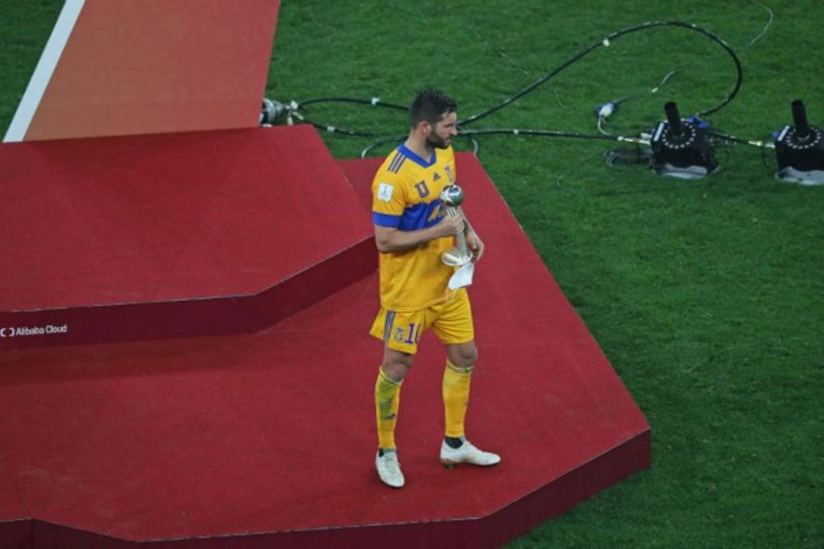 En fotos: El gesto de respeto del Bayern Munich con Tigres y la bronca del 'Tuca' Ferretti