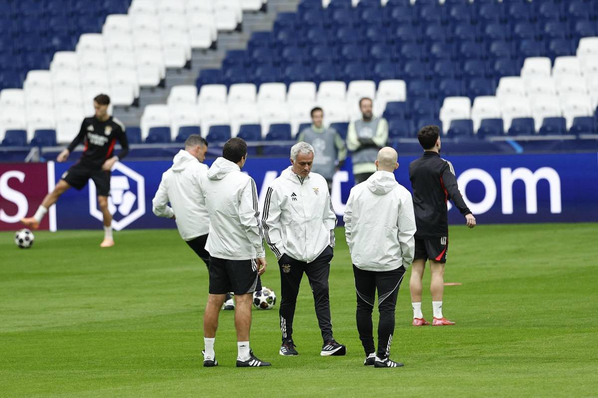 Mourinho volvió al Bernabéu después de 12 años con la presencia de Prestianni; Benfica sueña con echar al Real Madrid