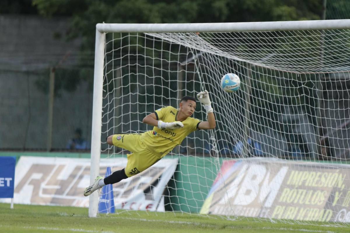 Jugadores esperando pago de salarios, Mauricio Dubón presente y mundialista vio jugar a su hijo